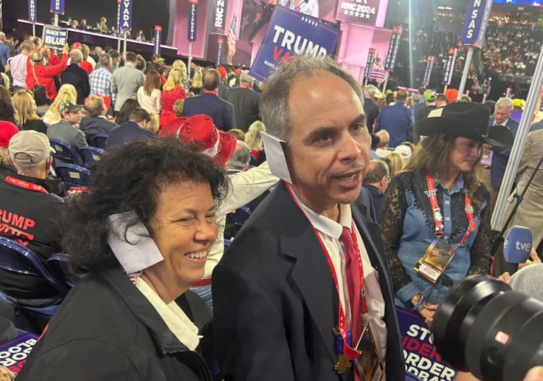 Delegates seen wearing ear bandages at Republican convention in solidarity with Trump