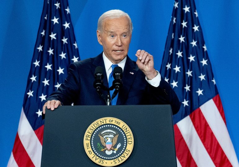 Dems rush to defend Biden amid high stakes press conference: 'Very strong performance'