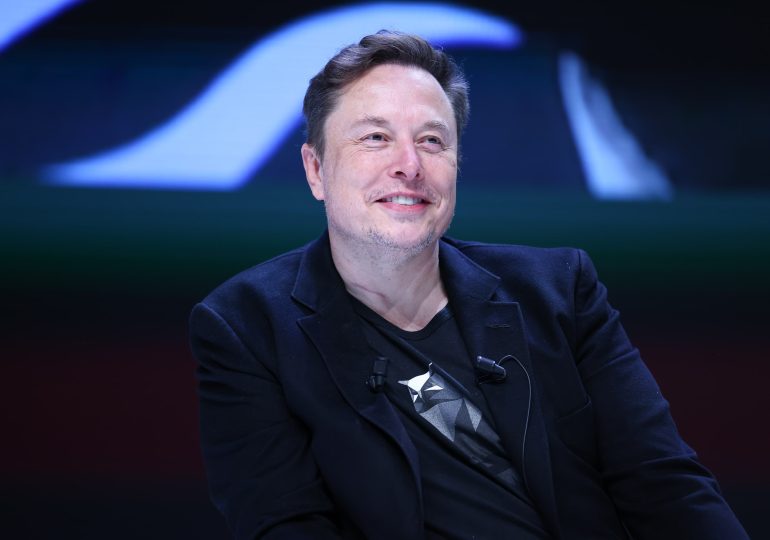 Elon Musk plans to give $45 million a month to pro-Trump super PAC, WSJ reports