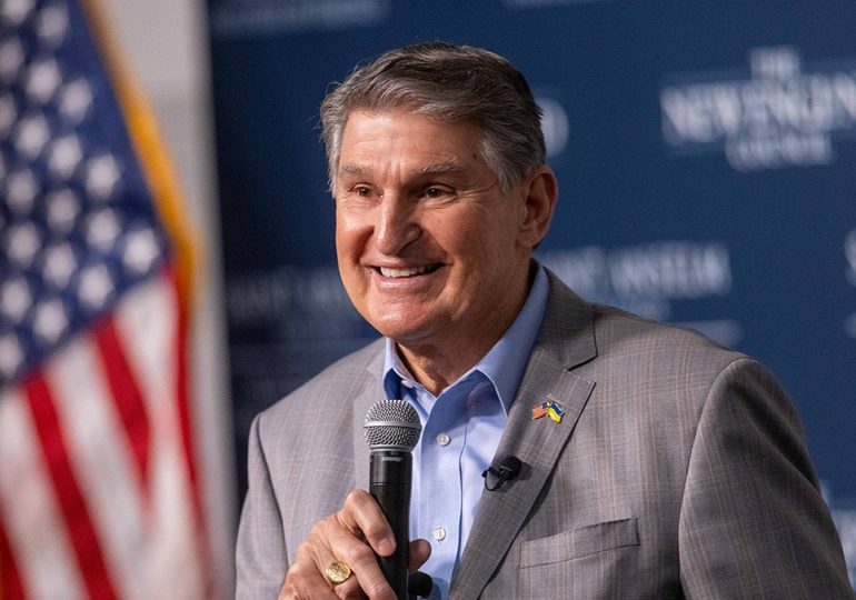 Manchin considers re-registering as Democrat to run for president