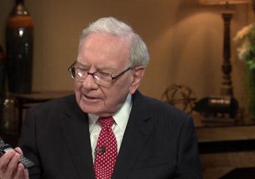 A new ETF uses AI to emulate Warren Buffett's investment style