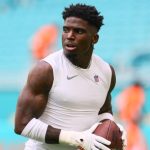 Is Tyreek Hill playing this week? Latest injury news, updates on Dolphins WR for Week 10 vs. Rams