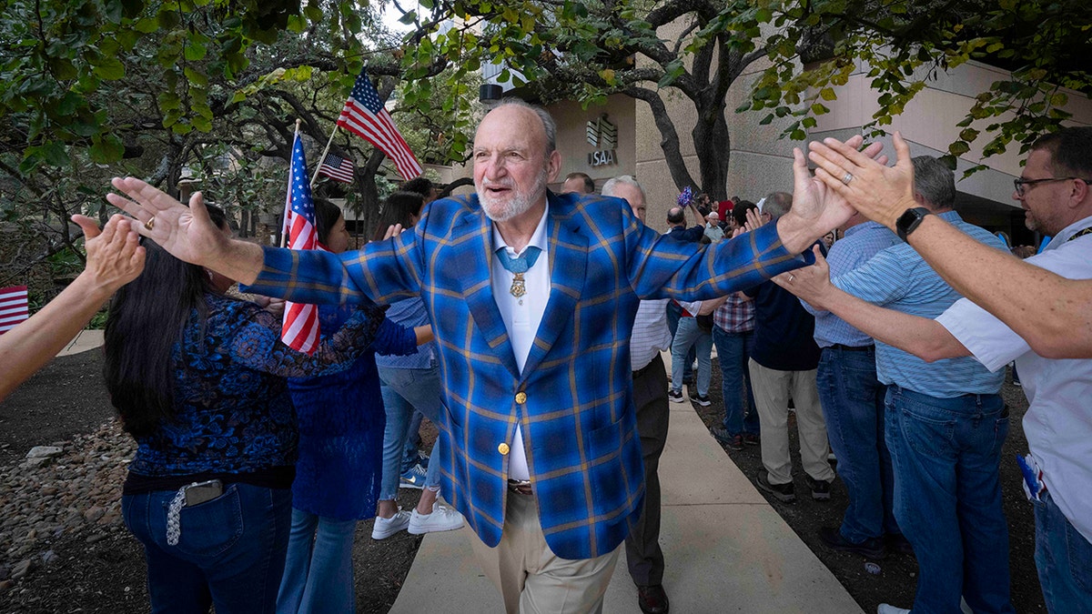 Veterans deserve ‘national moment of gratitude’ on Veterans Day to help heal ‘unseen wounds’