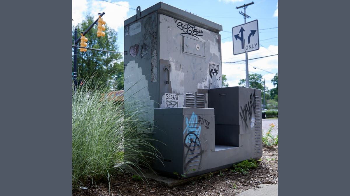 Crooks can’t steal this motorcycle that hides in plain sight