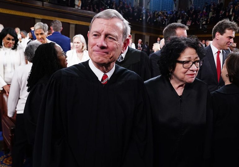 Supreme Court Chief Justice Roberts issues warning on 'judicial independence' weeks before Trump inauguration