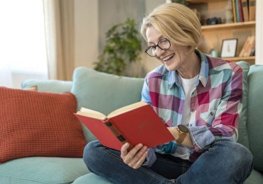 Warding off dementia means more reading, praying and listening to music: study