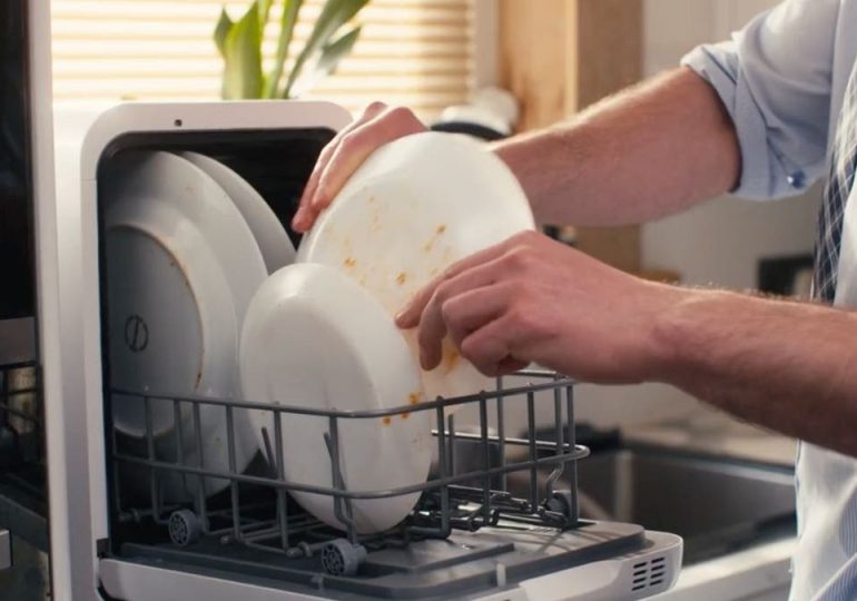 Small size, big clean: The world’s smallest dishwasher