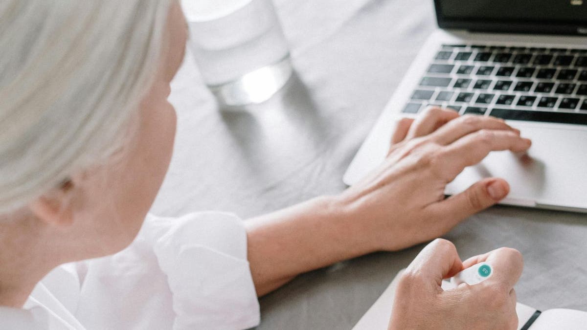 woman on laptop