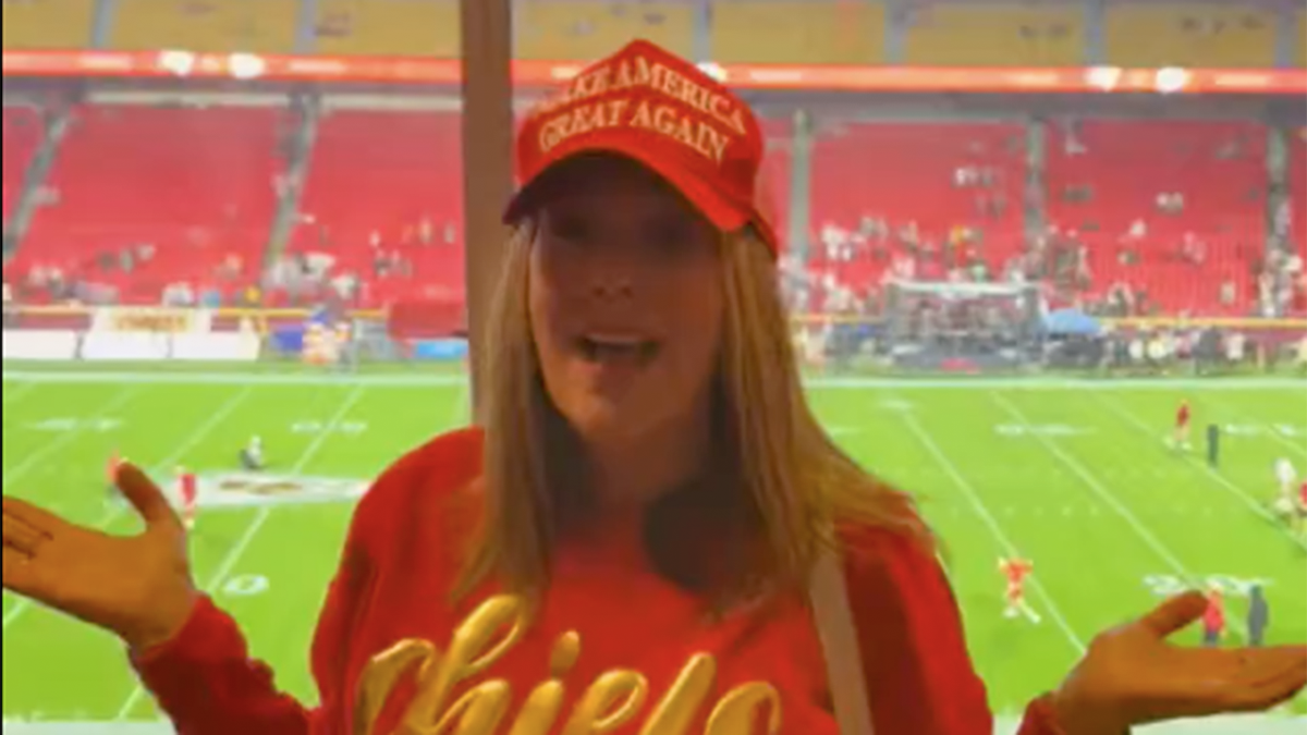 Randi Mahomes in MAGA hat